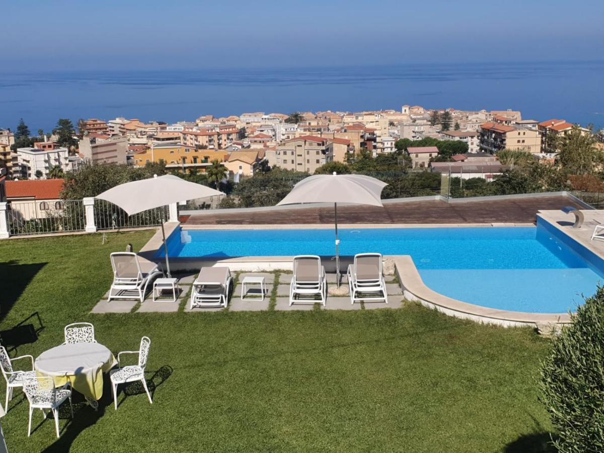 Appartamenti Borgo Panoramico N 3 Tropea Esterno foto